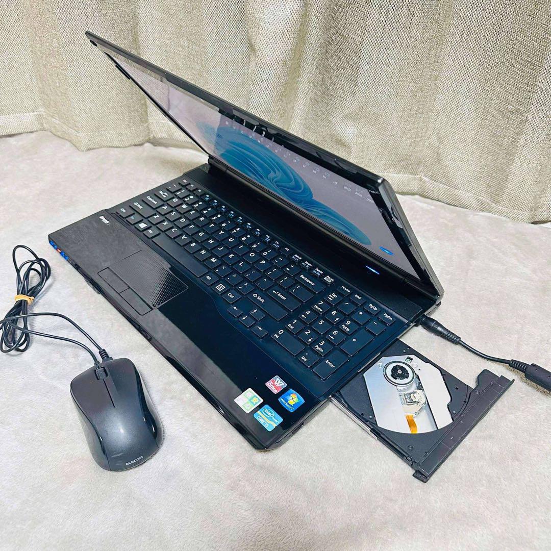 S27 Fujitsuノートパソコンi5高速SSDサクサク動くWindows11 S27 Fujitsuノートパソコンi5高速SSDサクサク動くWindows11