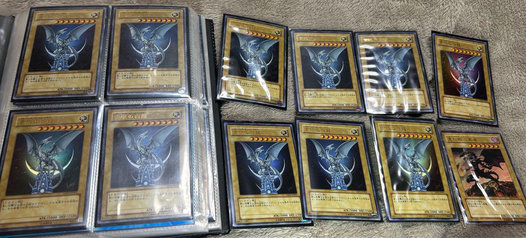 遊戯王 カード　１６０枚バインダー入り美品