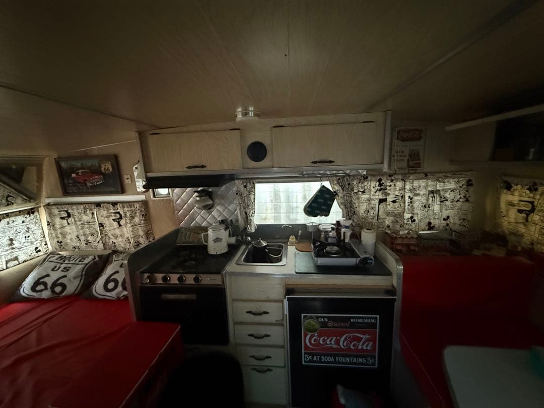 aristocrat お買い得 キャンピングトレーラー 事務所店舗 ビンテージ aristocrat お買い得 キャンピングトレーラー 事務所店舗 ビンテージ