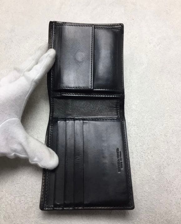 ボッテガヴェネタ 二つ折り財布