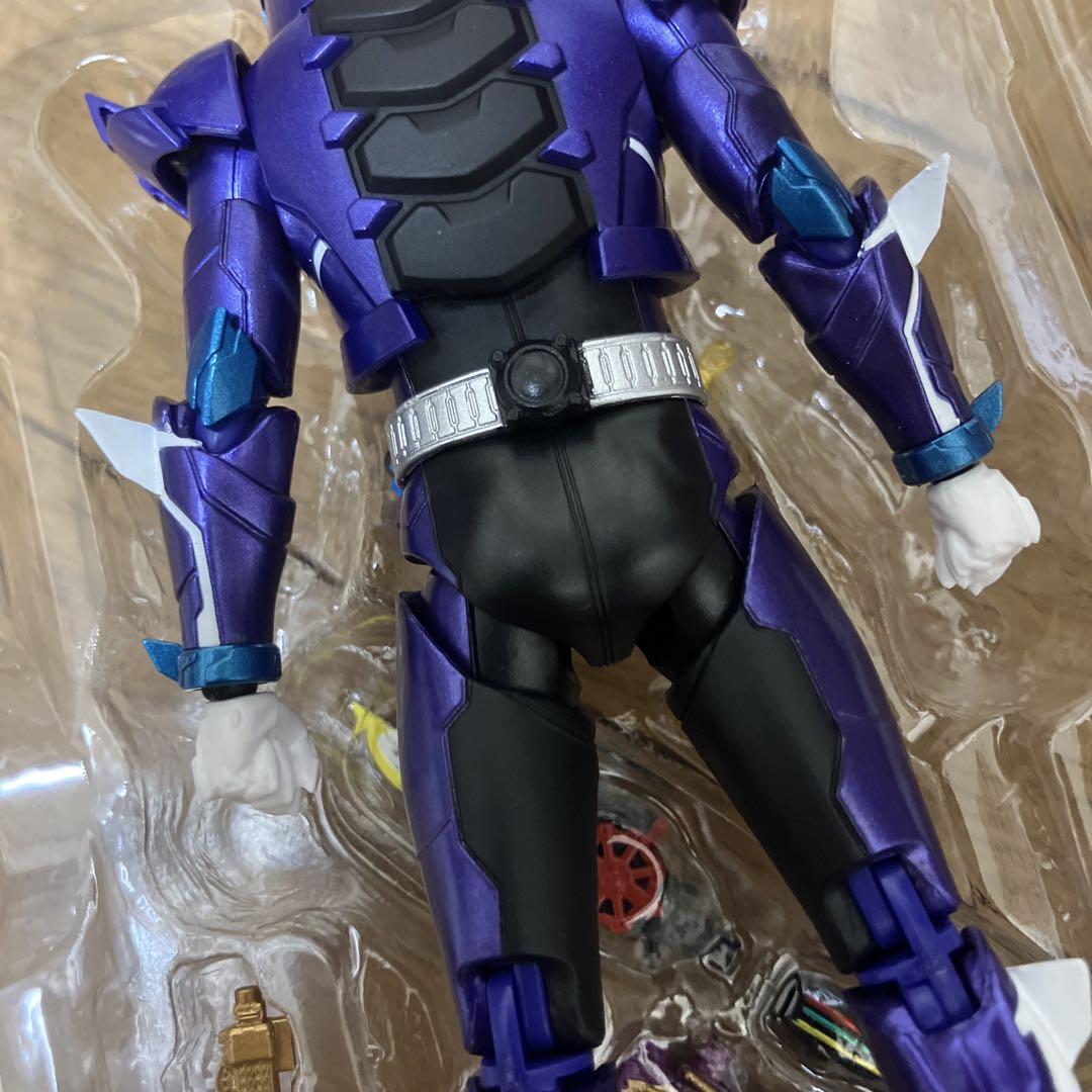 フィギュアーツ　仮面ライダー　ローグ　ビルド　クローズ　グリス　ガヴ