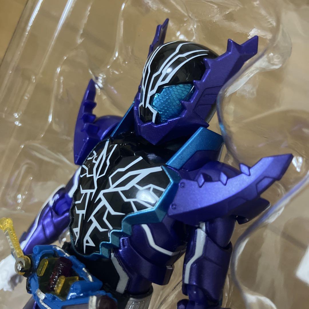 フィギュアーツ　仮面ライダー　ローグ　ビルド　クローズ　グリス　ガヴ