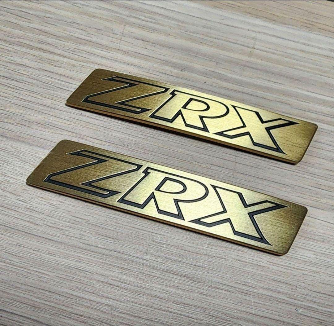 カワサキ　ZRX　サイドカバーエンブレム　純正エンブレム　ZRX 400