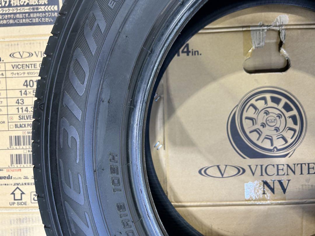 235/60R18 夏タイヤ　2本セット①