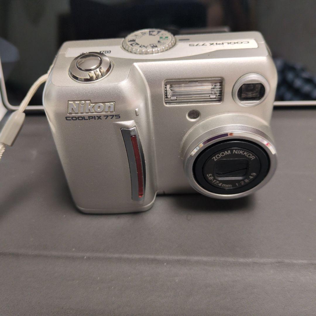 Nikon COOLPIX 775 コンパクトデジタルカメラ - メルカリ