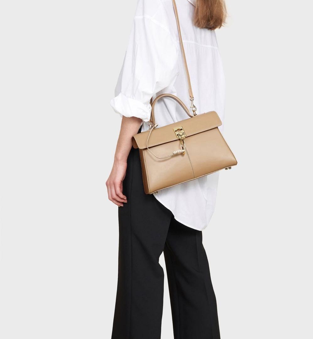 24時間限定価格⭐️カフネ スタンスバッグ 24時間限定価格⭐️カフネ スタンスバッグ