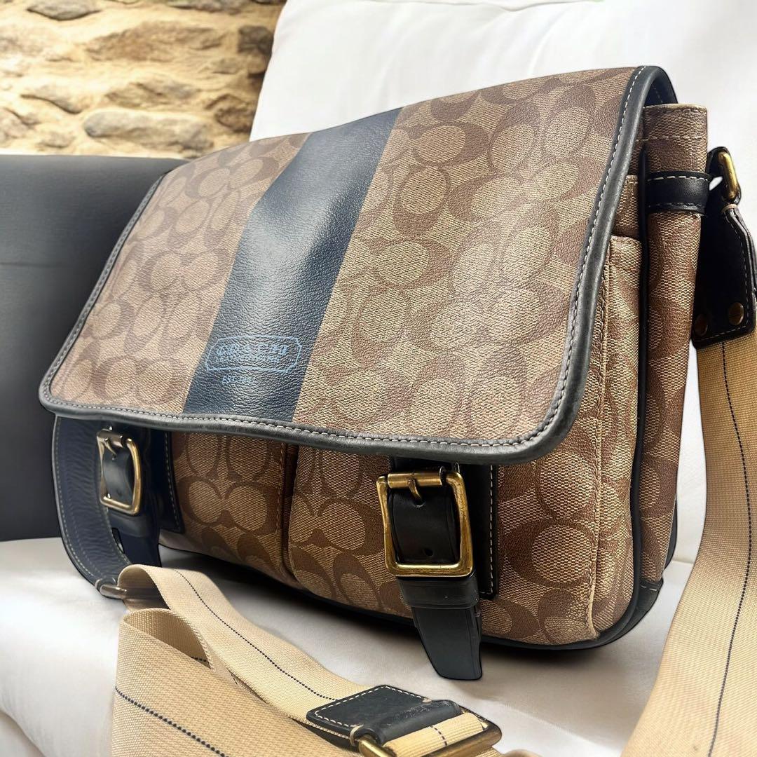 COACH コーチ メッセンジャーバッグ ショルダーバッグ 斜めがけ PVC