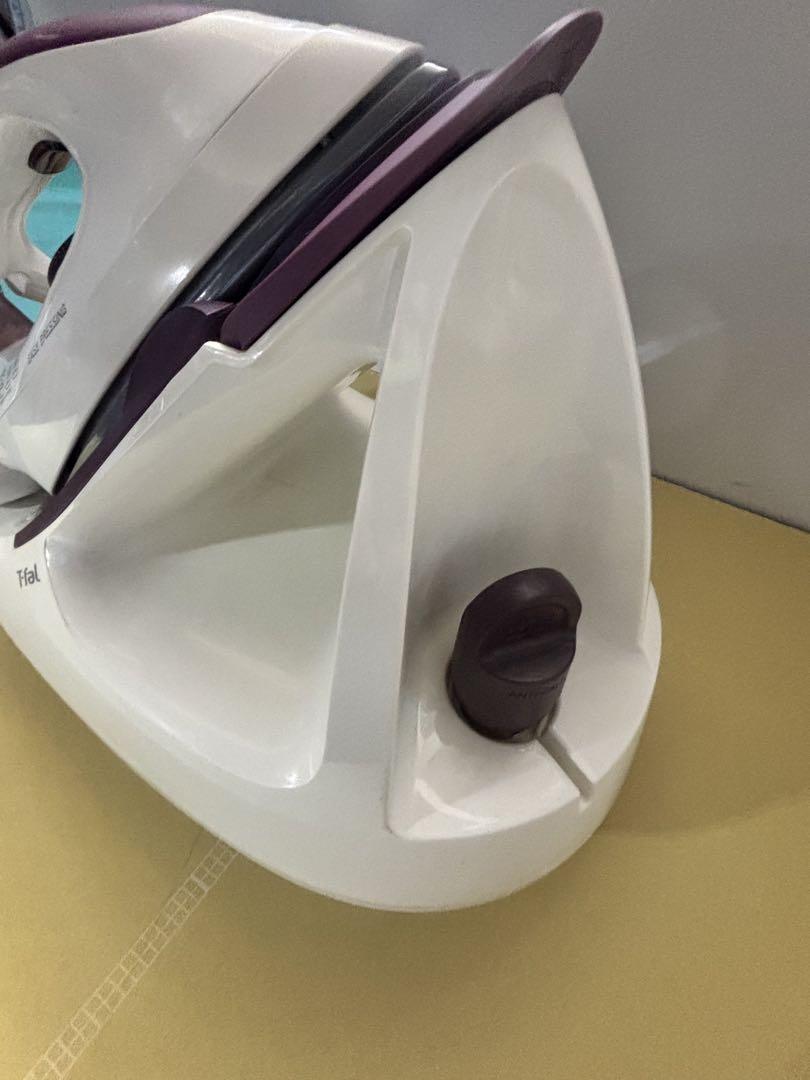 希少　T-fal スチームアイロン GV5240J T-fal スチームアイロン GV5240J - メルカリ