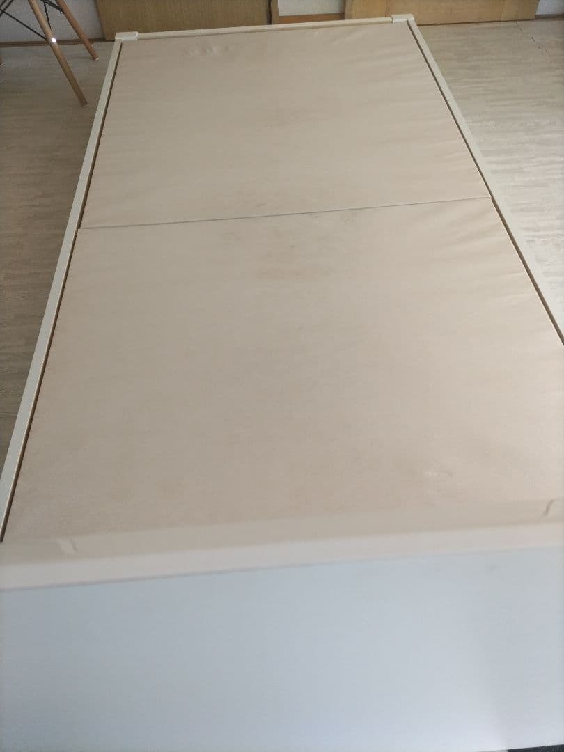 札幌市近郊の方 シングルベッドとボンネルコイルマットレス付きやや傷や汚れあり