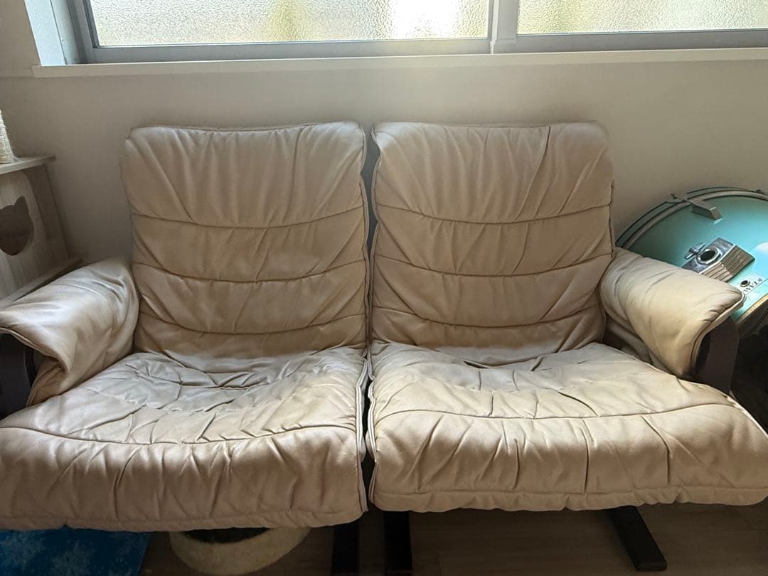 ベージュ 富士ファニチャー 2人掛けレザーソファ 富士ファニチァ目立った傷や汚れなし NEXPOTALLINN_EU