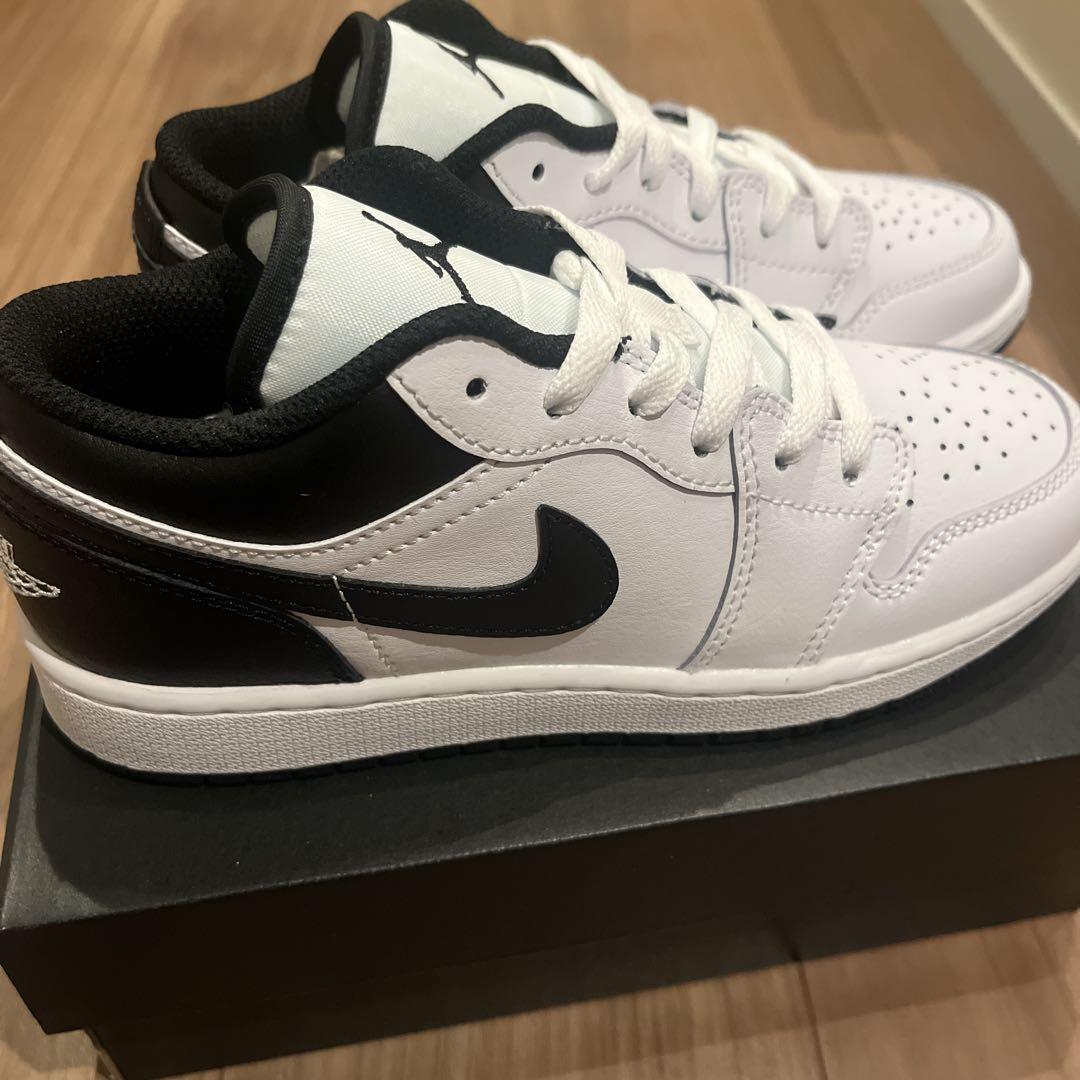 Nike Air Jordan 1 Low ホワイト/ブラック
