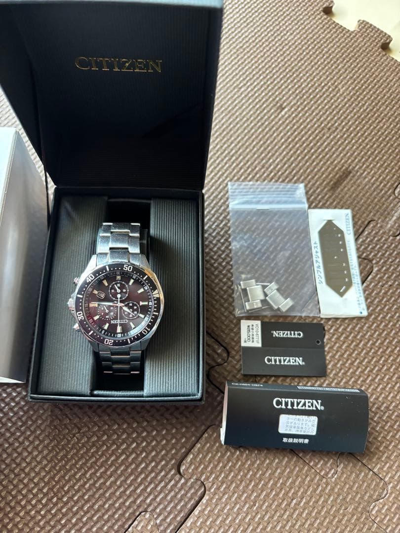 CITIZEN VO10-6771F 時計 クリスタルガラス　10気圧防水