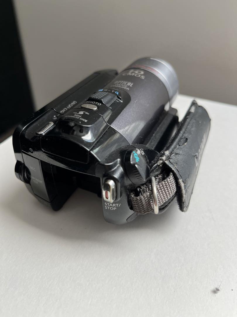 ビデオカメラ Canon ivis HF20