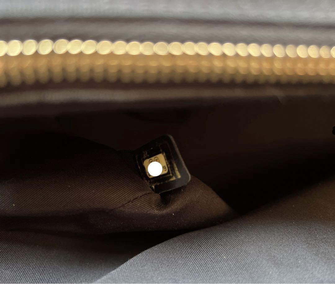 ★美品★CHANEL/シャネル・エグゼクティブトート・ラージサイズ　ゴールド金具 CHANEL エグゼクティブトート ラージサイズ ゴールド金具 美品