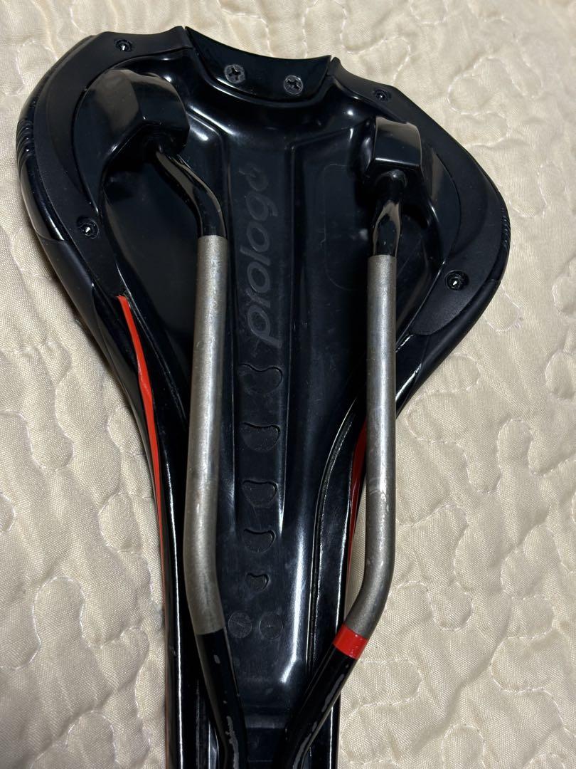 prologo プロロゴ　サドル NAGOevoPAS Ti-rox prologo ( プロロゴ ) サドル NAGO R4 TIROX ( ナゴ R4 タイ