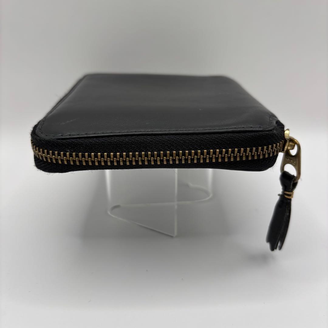 美品 comme des garcons 二つ折り財布 ブラック ラウンドジップ 美品 comme des garcons 二つ折り財布 ブラック ラウンドジップ