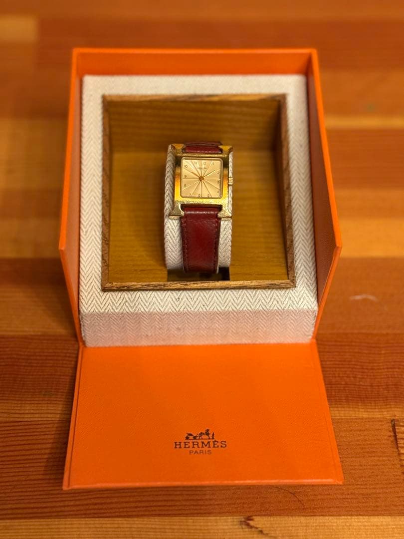 エルメス Hウォッチ ゴールド レッド ステンレススチール レザー