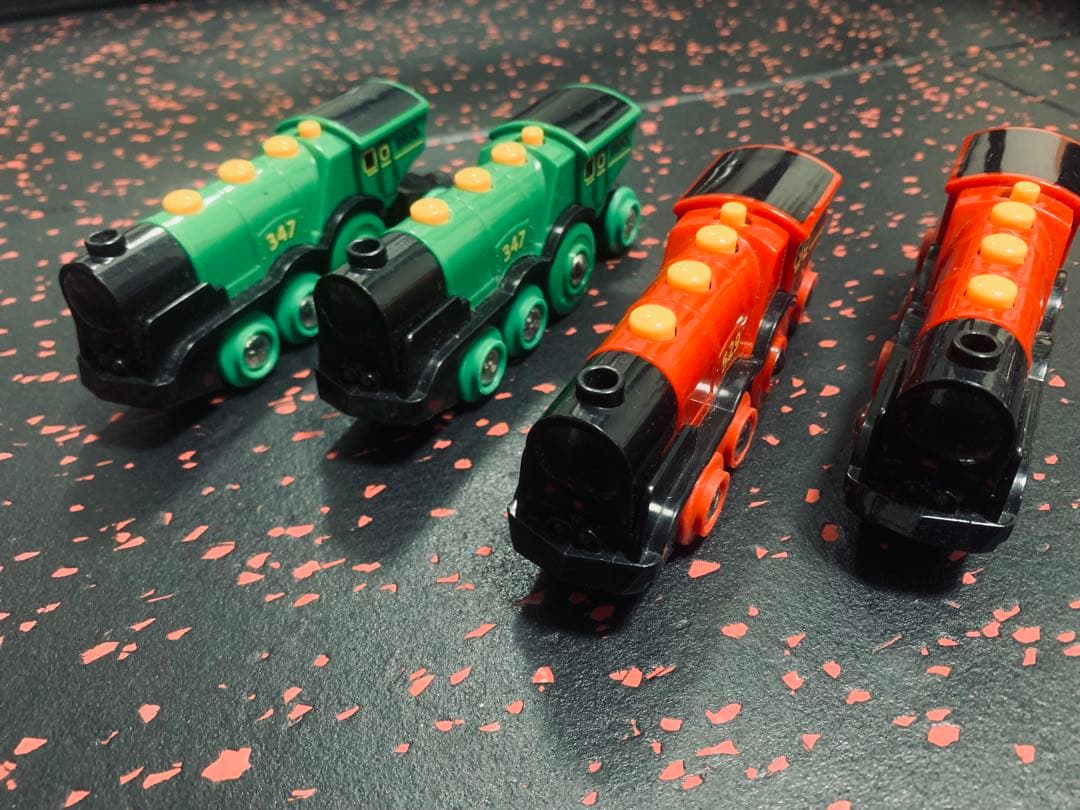 Brio 鉄道玩具 347 529 緑 赤 4両セットBRIO