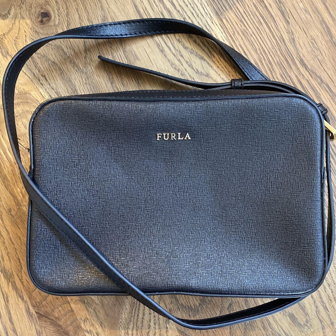 FURLAショルダーバック