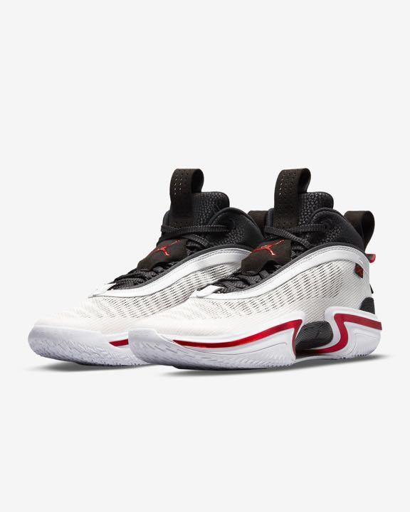 NIKE ナイキ37