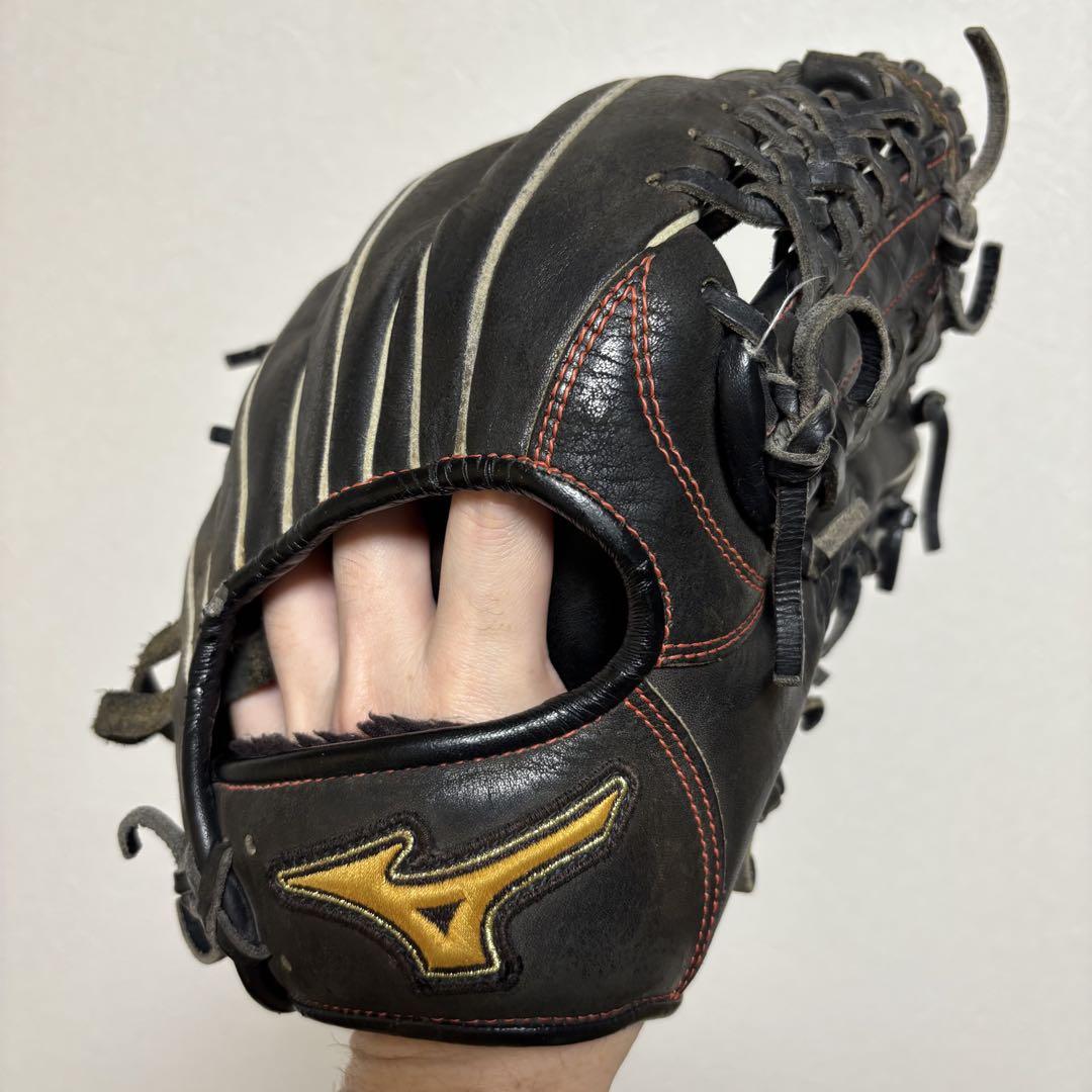 ミズノ グローブ 黒　軟式少年　プロフェッショナル　イ　右投げ