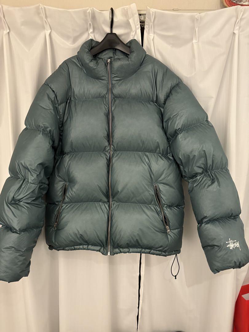 完売品　ステゥーシー　ダウン　23aw Lサイズ　stussy