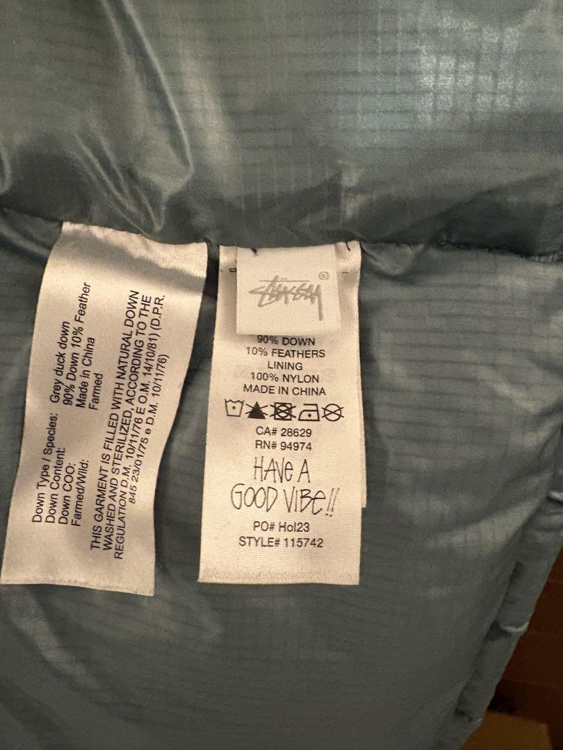 完売品　ステゥーシー　ダウン　23aw Lサイズ　stussy