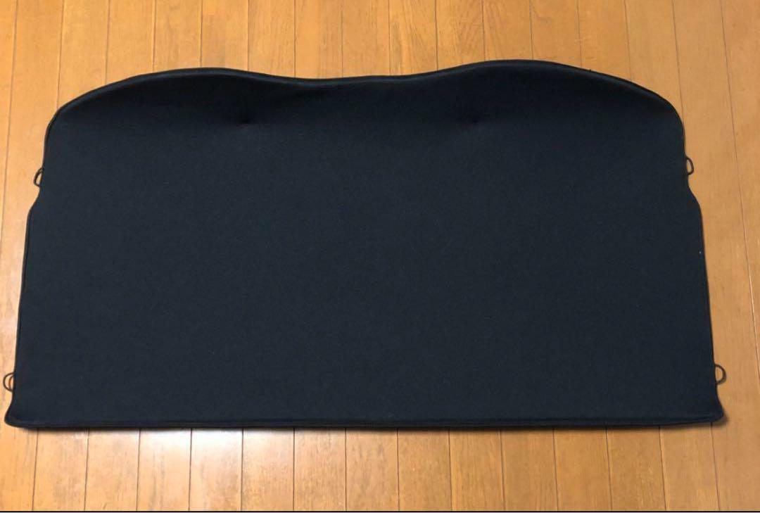 ヤリスクロス純正　トノカバー　美品