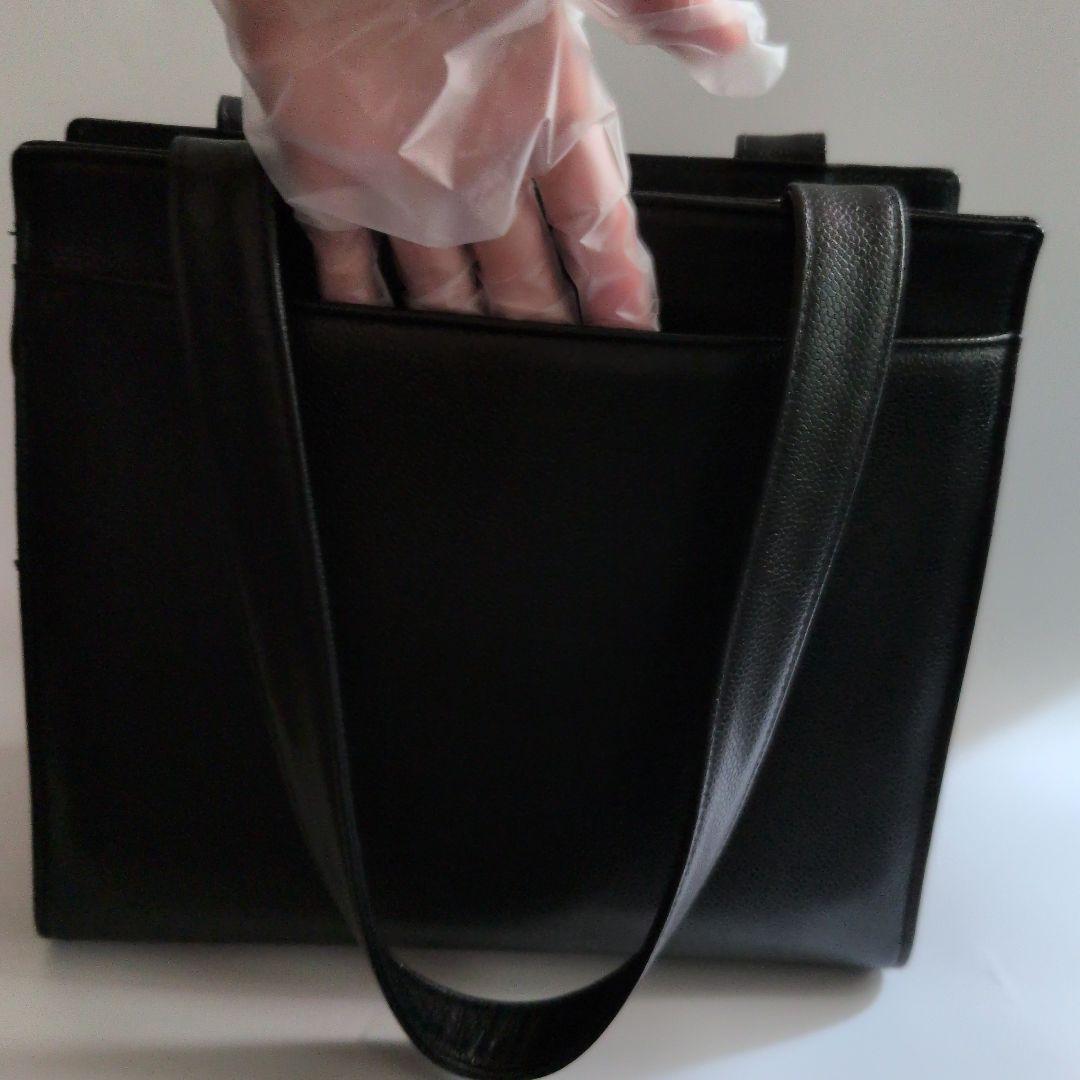 CHANEL ブラックレザー トートバッグ（袋付き）