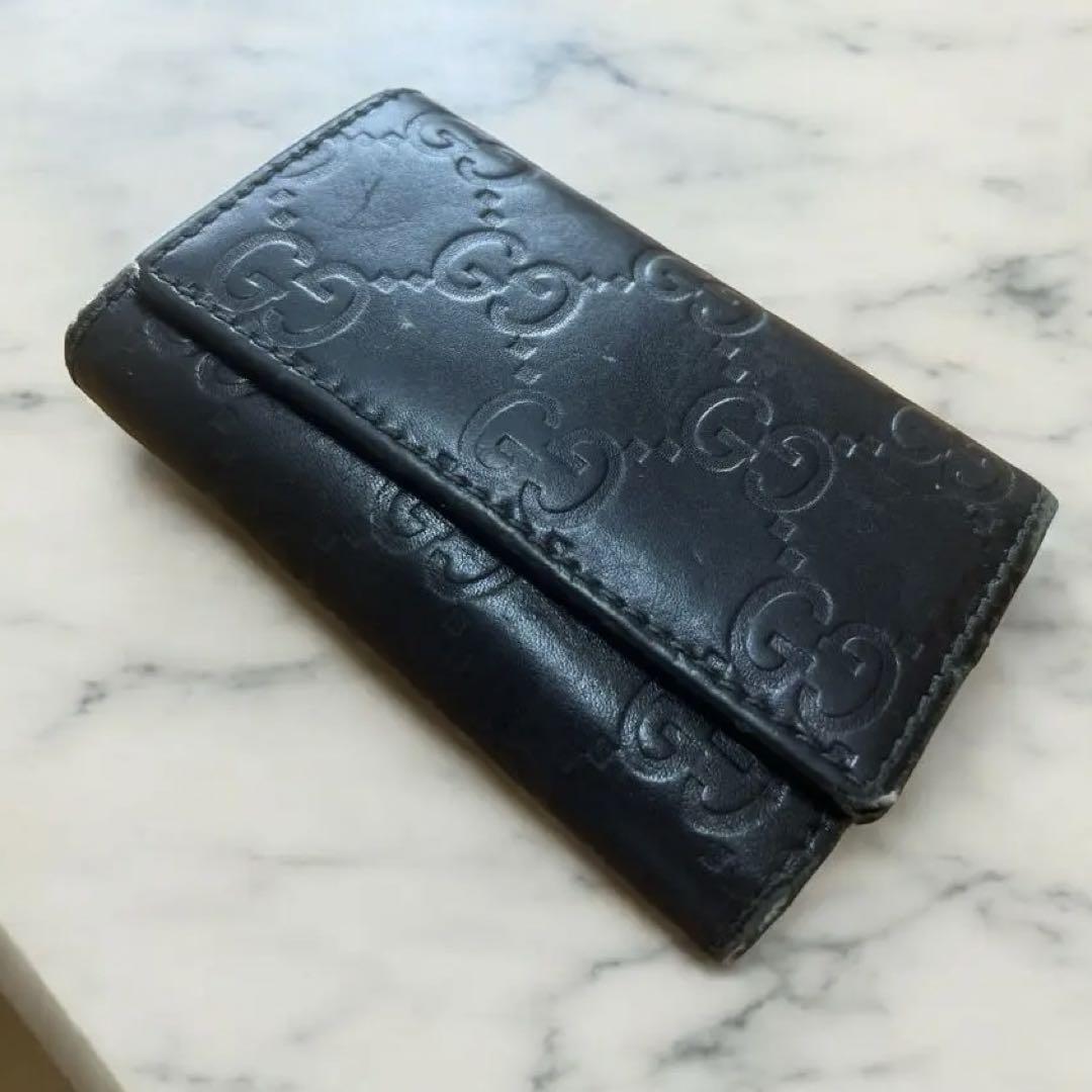 GUCCI キーケース　黒　グッチ　GGロゴキャンバス GUCCI キーケース 黒 グッチ GGロゴキャンバス