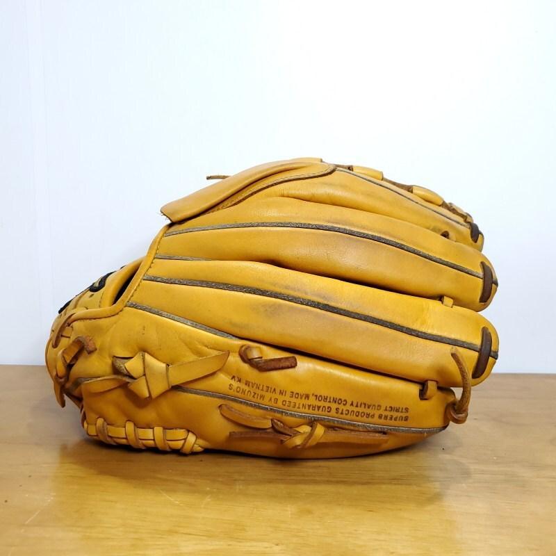 ミズノ Mizuno 斎藤佑樹モデル 投手用 軟式グローブ ミズノ 斎藤佑樹モデル 限定品 投手用 軟式グローブ｜Yahoo