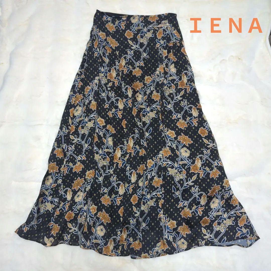 週末セール!25SS★定価2.4万円IENA★BLACK 花柄ロングスカート IENA】花柄フレアロングスカート 黒 - メルカリ