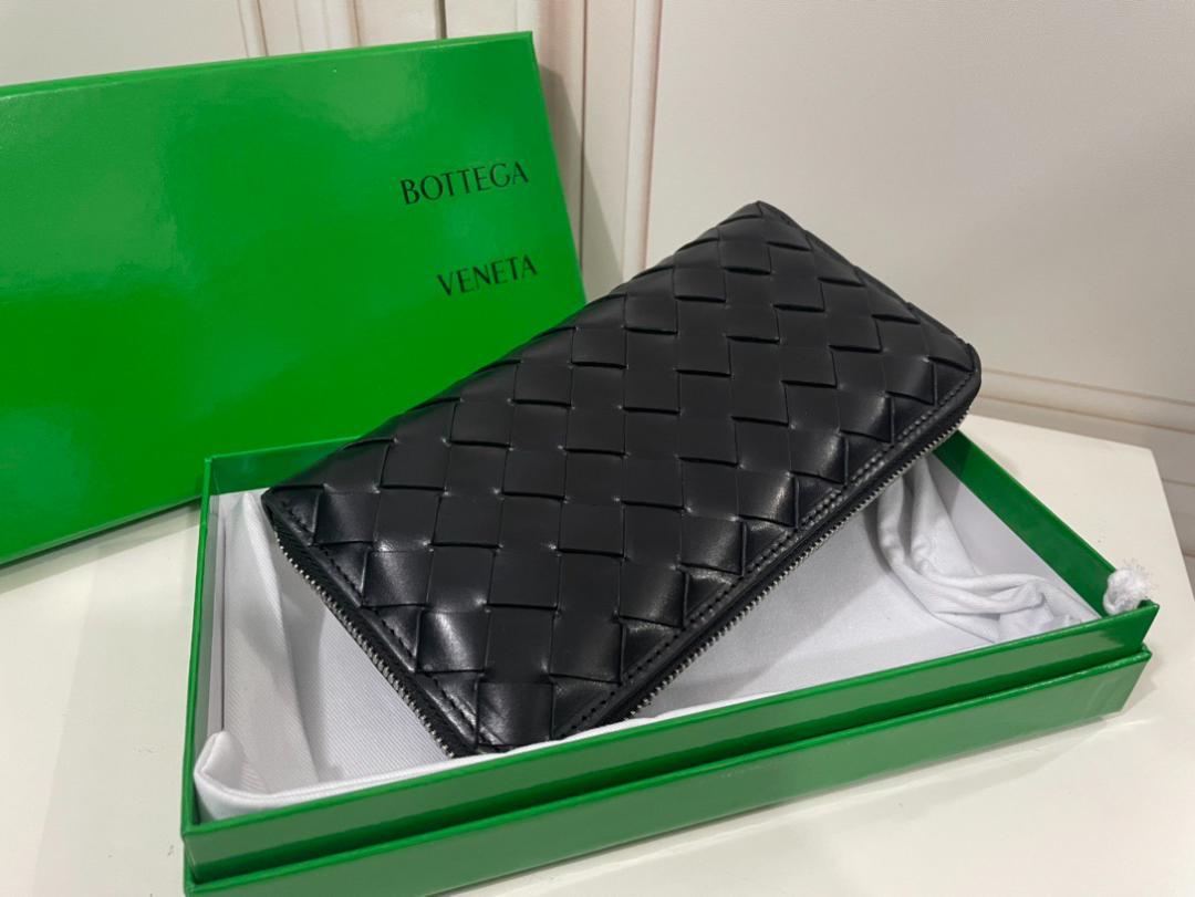 BOTTEGA VENETA ブラック ラウンド 長財布