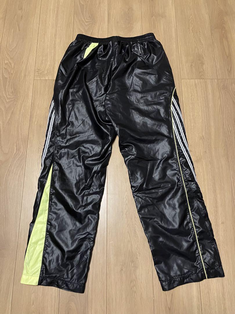 美品 アディダスプロフェッショナルセットアップ 上下 メンズM ナイロン 黒黄銀