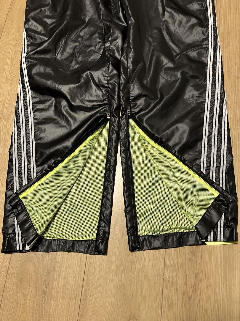 美品 アディダスプロフェッショナルセットアップ 上下 メンズM ナイロン 黒黄銀