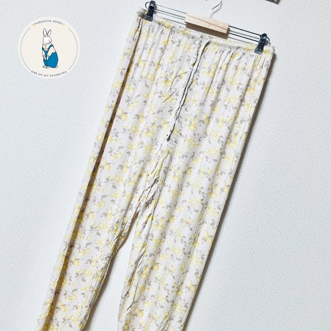 ユニクロ　Joy of Print サテンパジャマ　(XL)　花柄