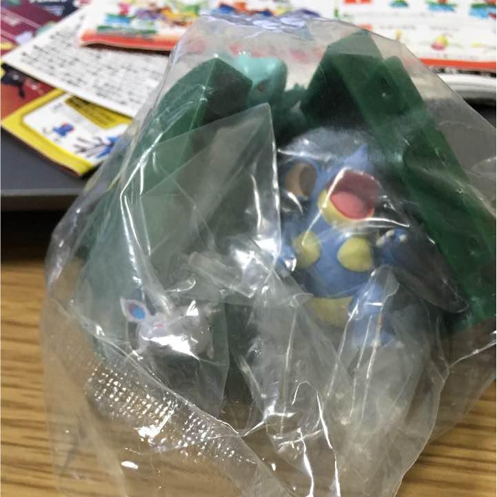 立体ポケモン図鑑 ニドラン♀&ニドリーナ&ニドクイン 立体ポケモン図鑑、ニドラン♀&ニドリーナ&ニドクイン