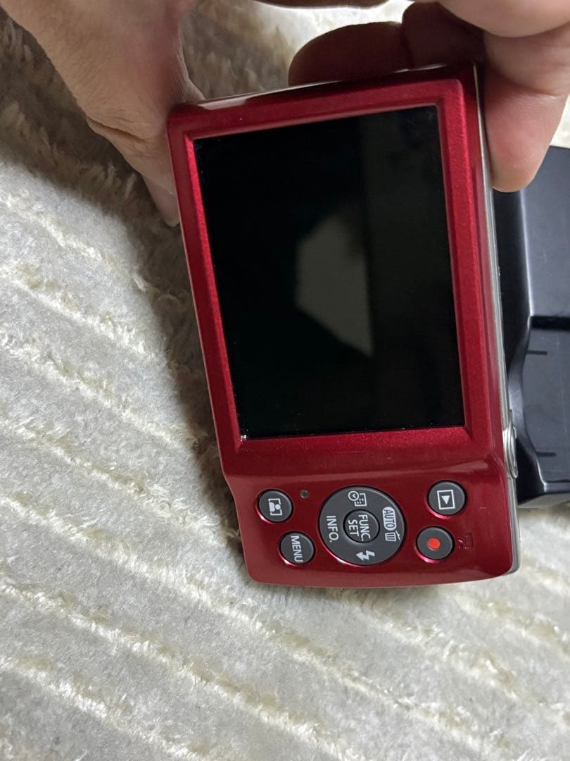 美品 キャノン IXY200 赤 美品 キャノン IXY200 赤