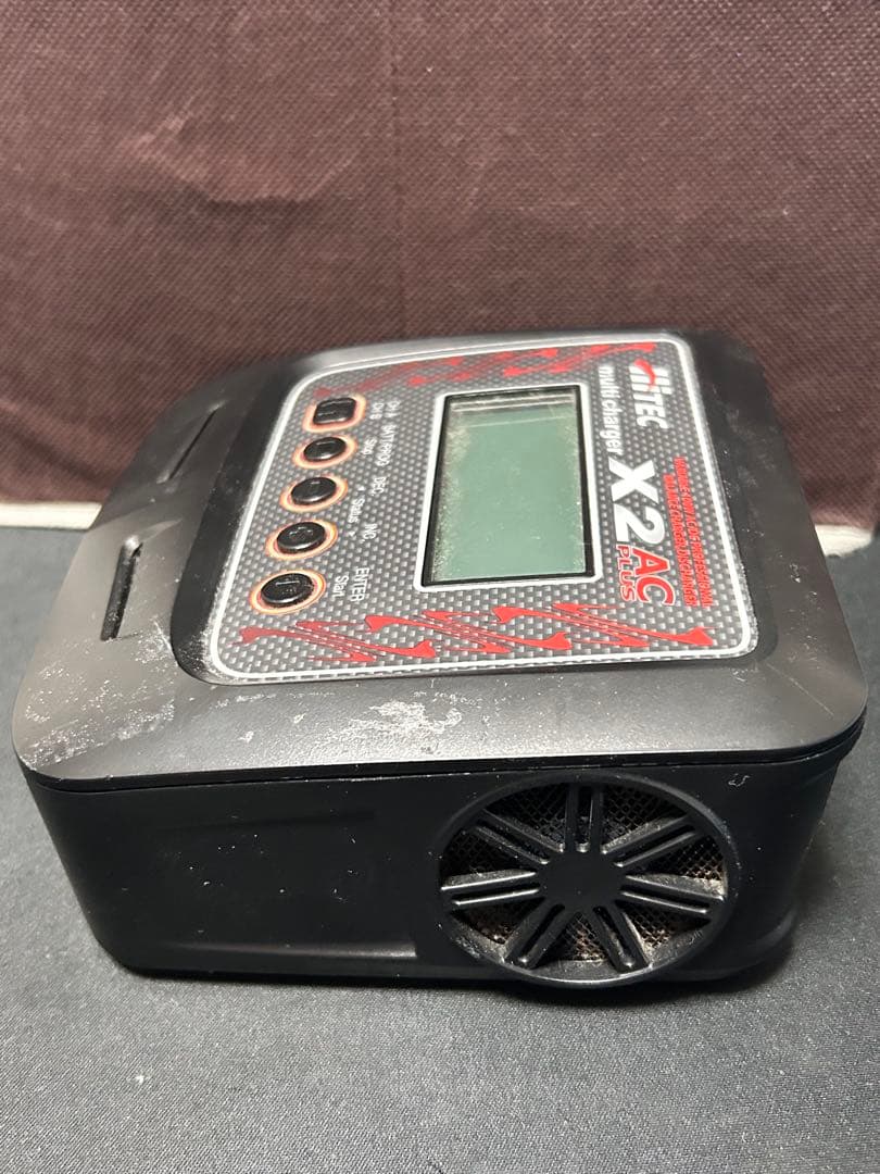 ラジコン充電器やや傷や汚れあり