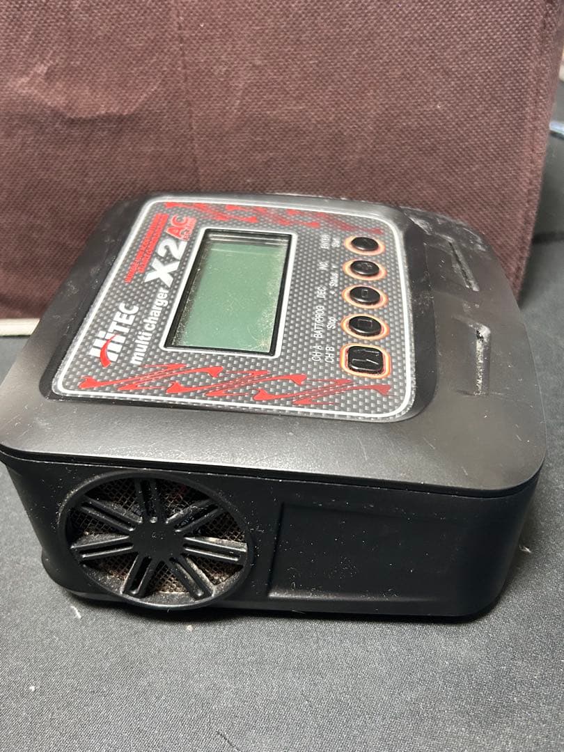 ラジコン充電器やや傷や汚れあり