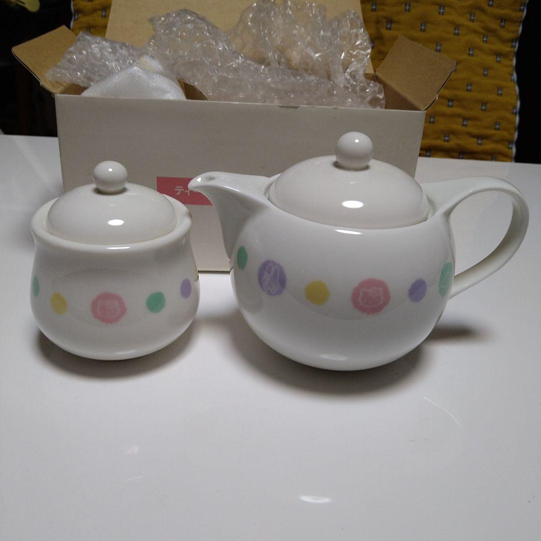 新品レア♡キティティーポット＆シュガーポット