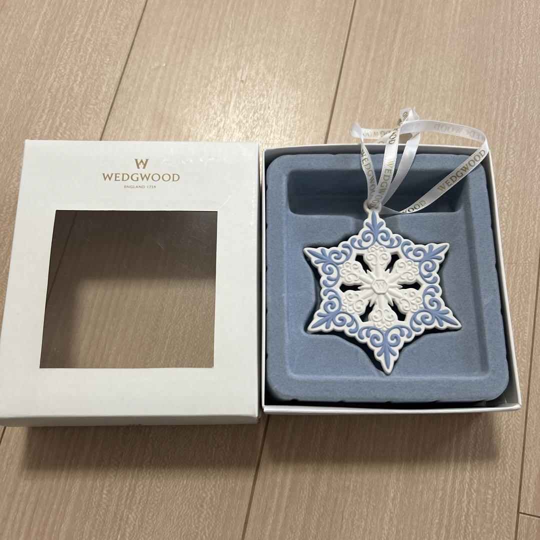 PUPPYさんWEDGWOOD 雪の結晶 オーナメント