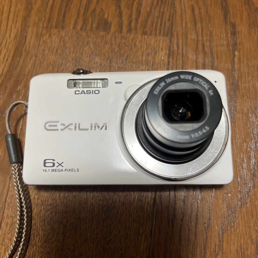 CASIO EXILIM 16.1メガピクセル コンパクトカメラ