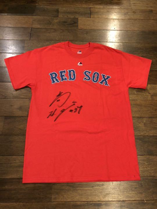 【セール 登場から人気沸騰】 新品・未使用】レッドソックス 岡島秀樹選手サイン入りTシャツ 記念グッズ