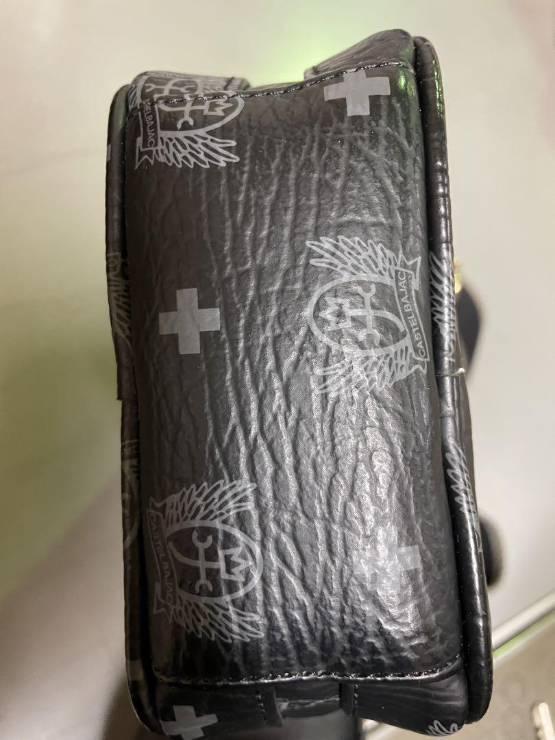 カステルバジャック、ボディーバッグ