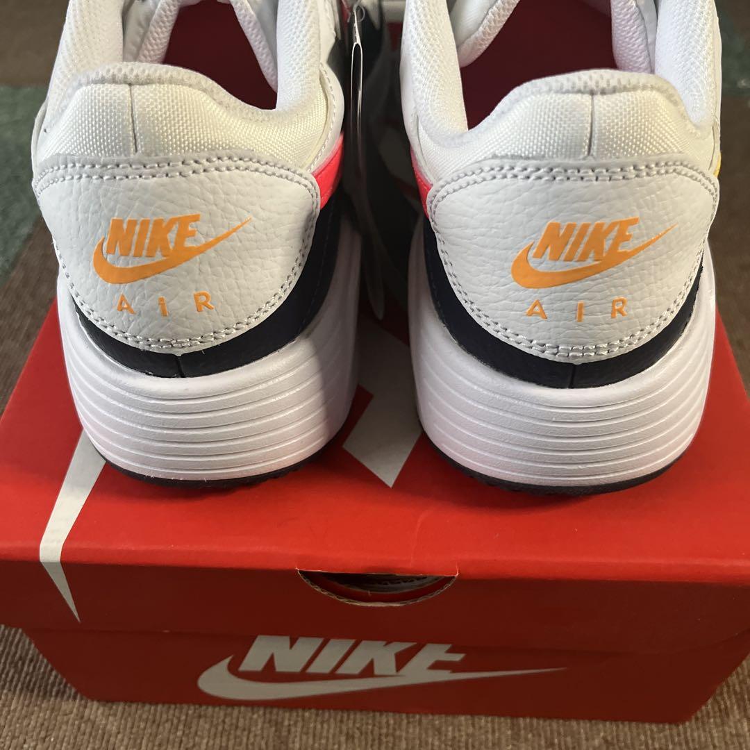 Nike エアクッション ホワイトスニーカー