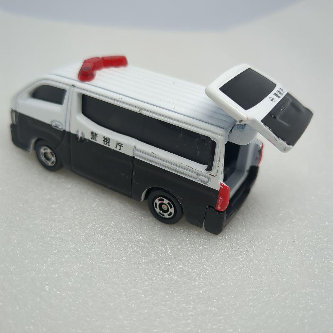 トミカ 日産nv350キャラバン パトロールカー 非売品