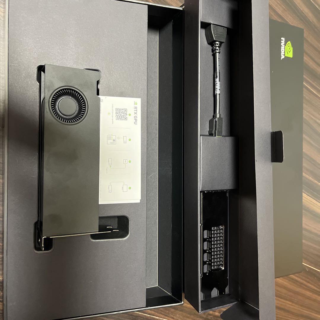 NVIDIA RTX 2000 Ada 世代 グラフィックボード