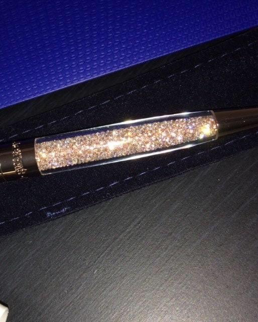 【SWAROVSKI】約1300個のクリスタルが輝く★ボールペン(純正包装)新品