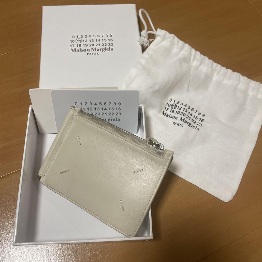 Maison Margiela フラグメントケース ホワイト